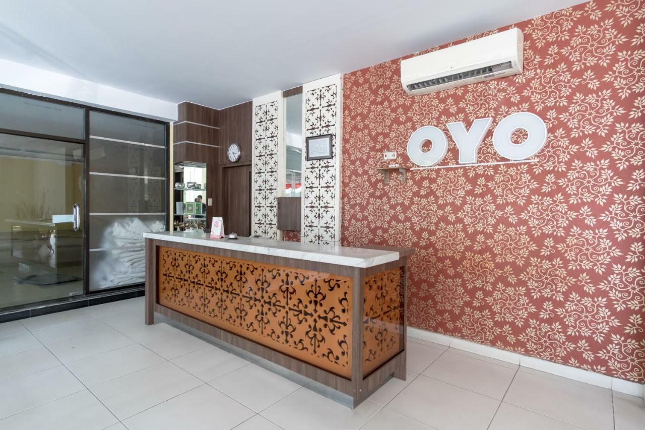 Oyo Flagship 1348 Hotel Home Anaya Medan Kültér fotó