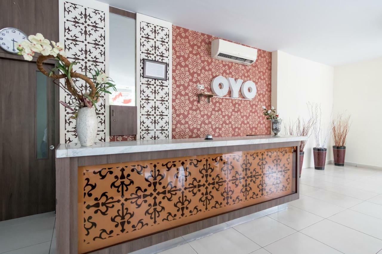Oyo Flagship 1348 Hotel Home Anaya Medan Kültér fotó