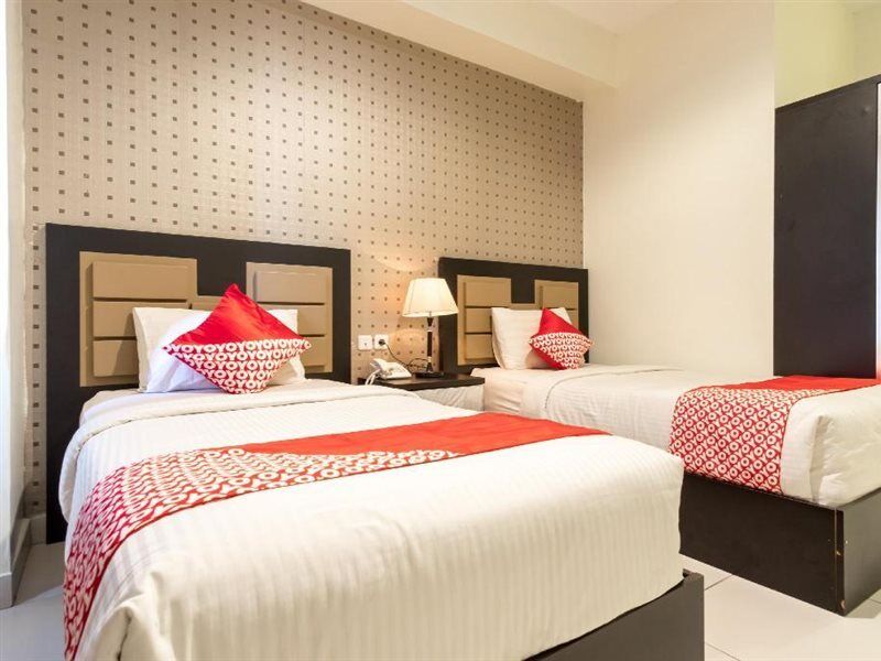 Oyo Flagship 1348 Hotel Home Anaya Medan Kültér fotó